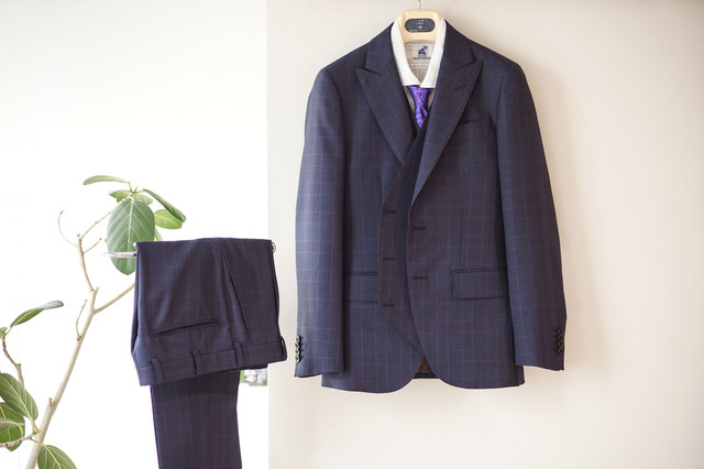 ネイビースーツのオーダー例をご紹介! | お知らせ | オーダースーツの